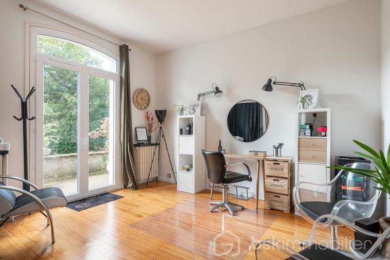 Maison de maîtres - 310 m² - 10 pièces