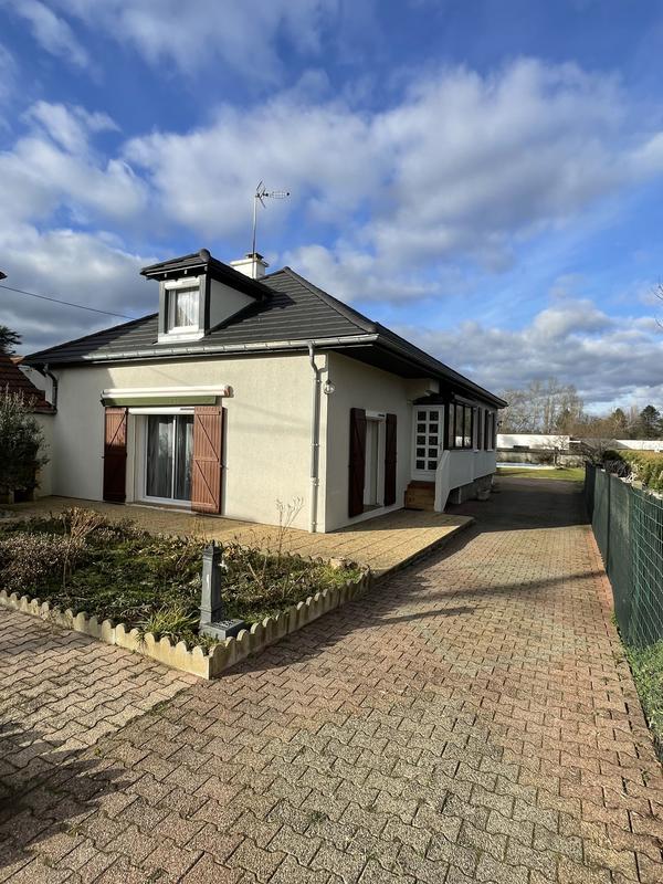 Maison - 120 m² - 5 pièces