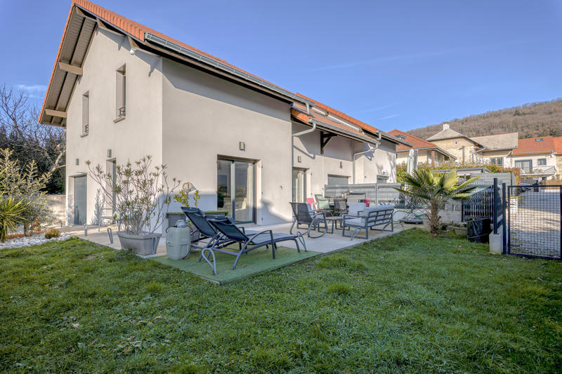 Maison - 85 m² - 4 pièces