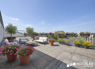 Appartement - 82 m² - 3 pièces