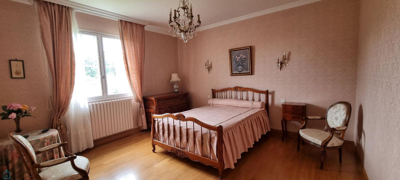 Maison - 127 m² - 7 pièces