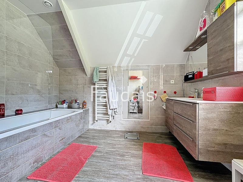 Maison - 126 m² - 5 pièces