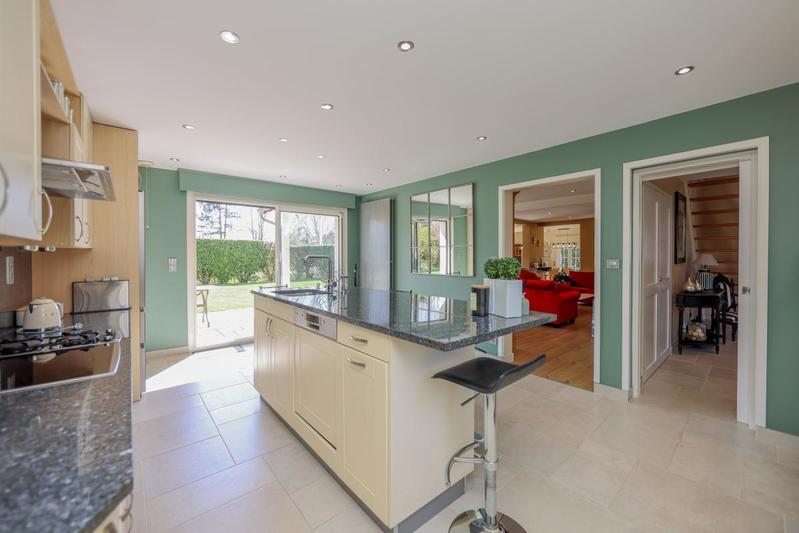 Villa - 389 m² - 7 pièces