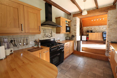 Maison - 111 m² - 6 pièces