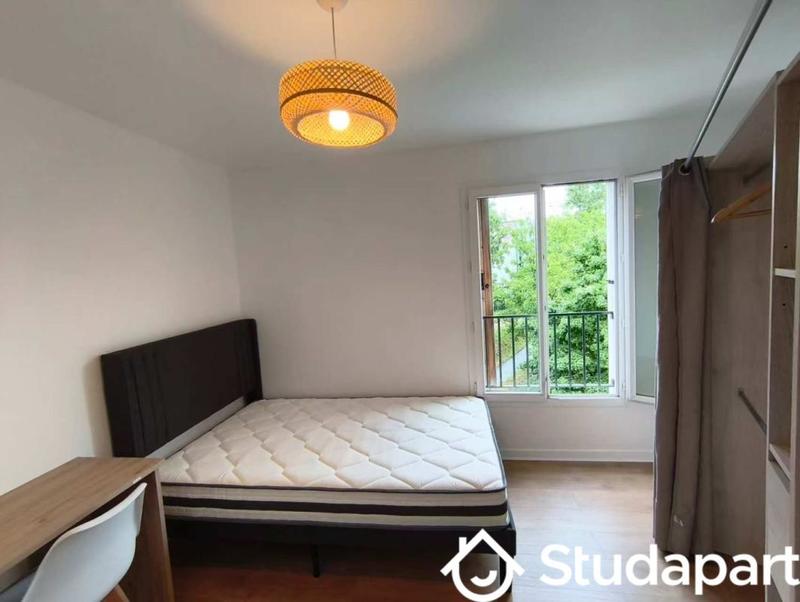 Chambre - 9 m² - 1 pièce