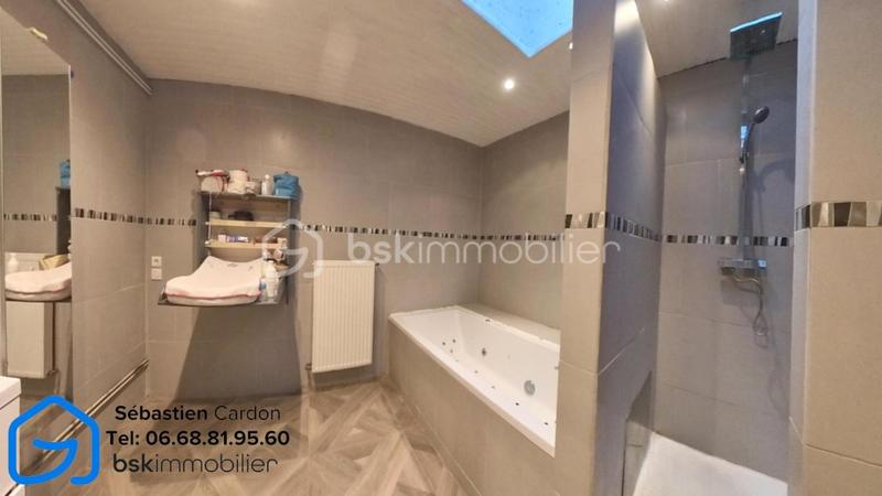 Maison - 128 m² - 6 pièces