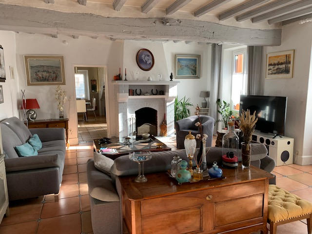 Maison - 185 m² - 7 pièces