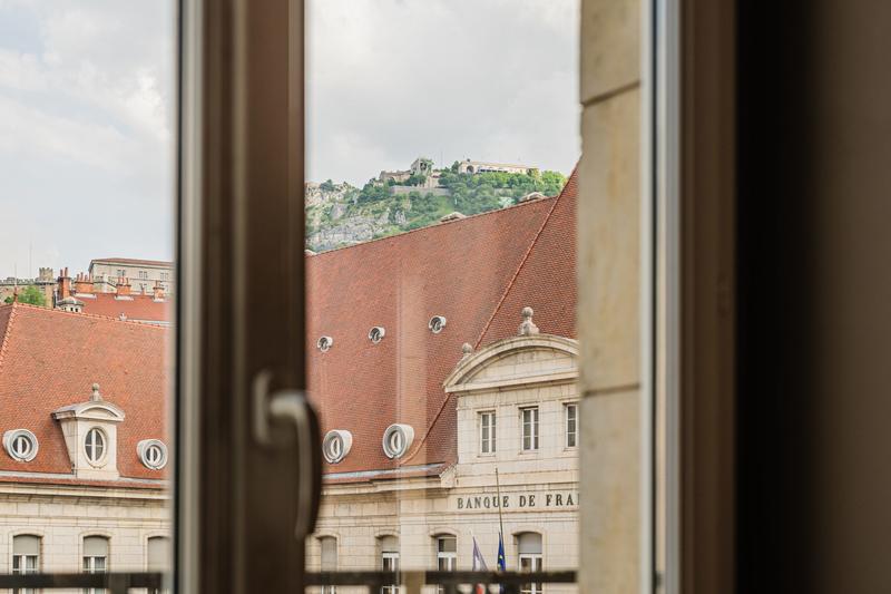 Appartement - 187 m² - 5 pièces