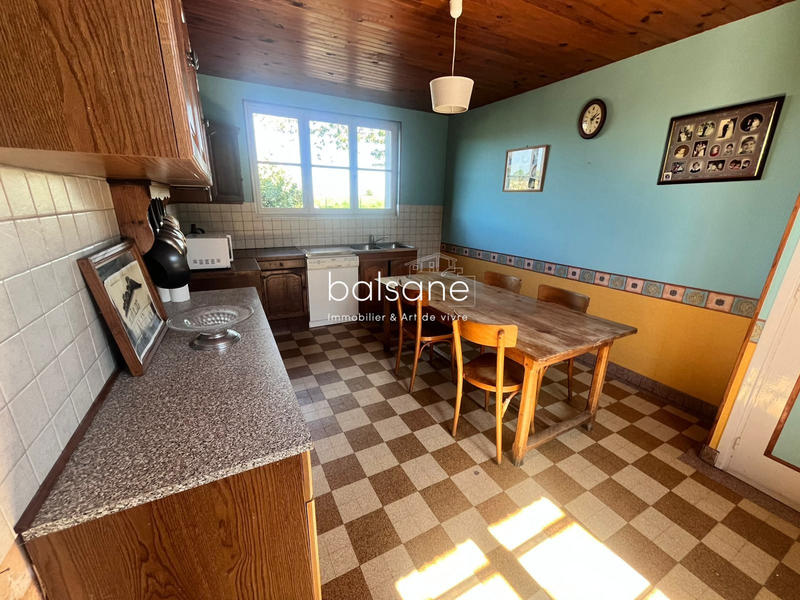 Maison - 257 m² - 8 pièces