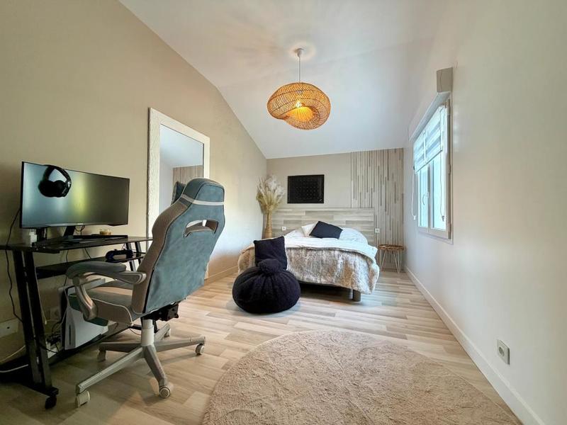 Maison - 141 m² - 6 pièces