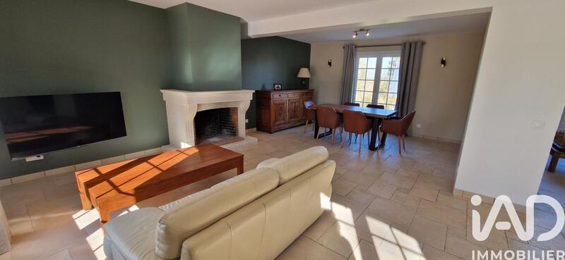 Maison - 197 m² - 8 pièces