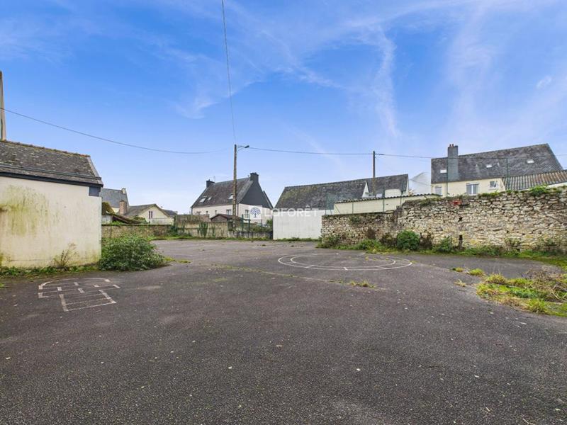 Maison - 585 m² - 18 pièces