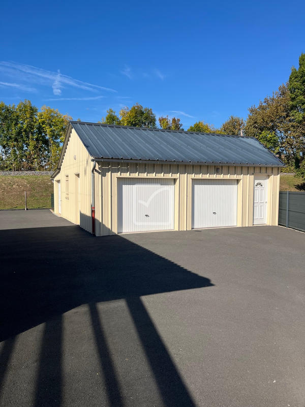 Maison - 102 m² - 4 pièces