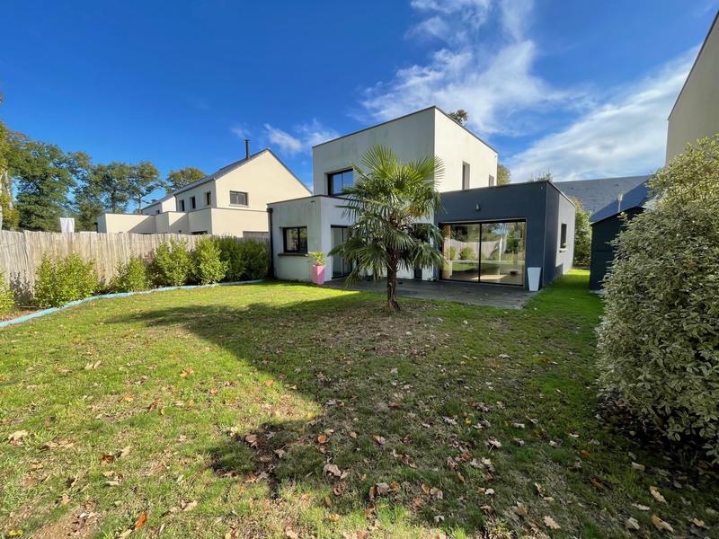 Maison contemporaine - 117 m² - 5 pièces