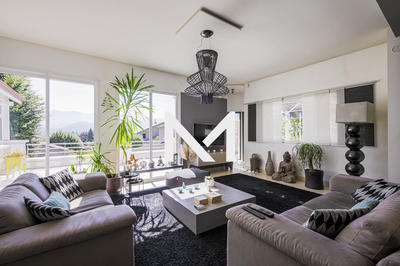 Maison contemporaine - 173 m² - 5 pièces