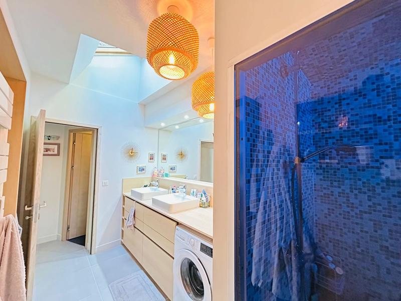 Maison ancienne - 226 m² - 9 pièces