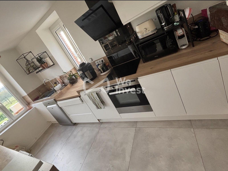 Maison - 222 m² - 7 pièces