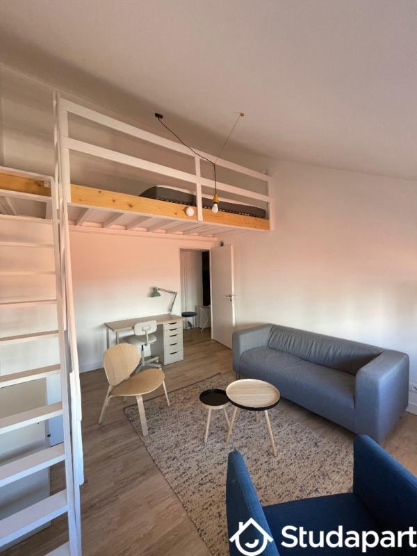 Chambre - 15 m² - 1 pièce