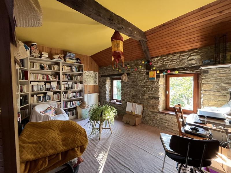 Maison - 201 m² - 8 pièces