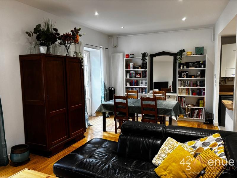 Appartement - 81 m² - 5 pièces