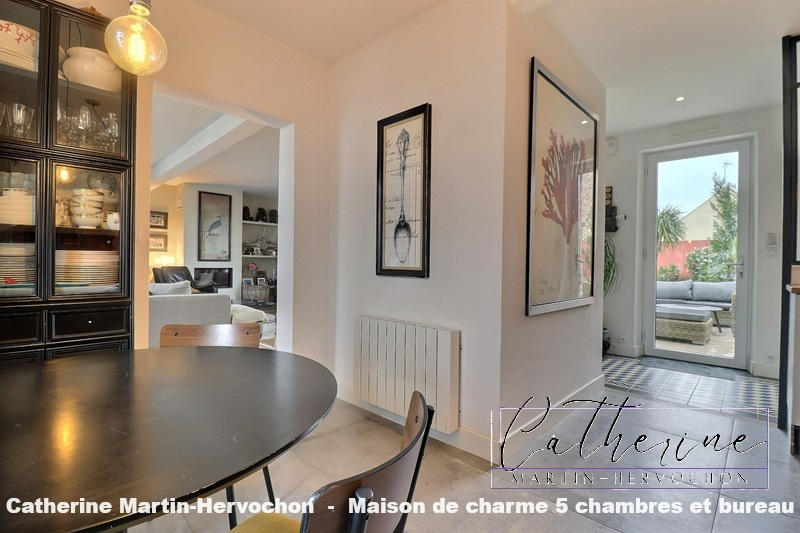 Maison - 176 m² - 7 pièces