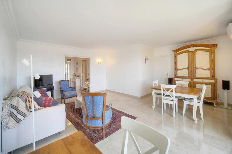 Appartement - 104 m² - 4 pièces