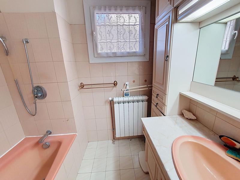 Maison - 93 m² - 5 pièces