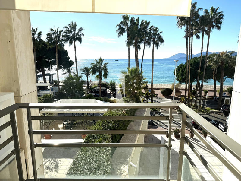 Appartement - 141 m² - 3 pièces