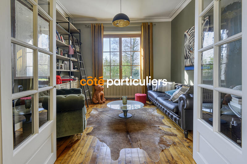 Maison de maîtres - 394 m² - 12 pièces