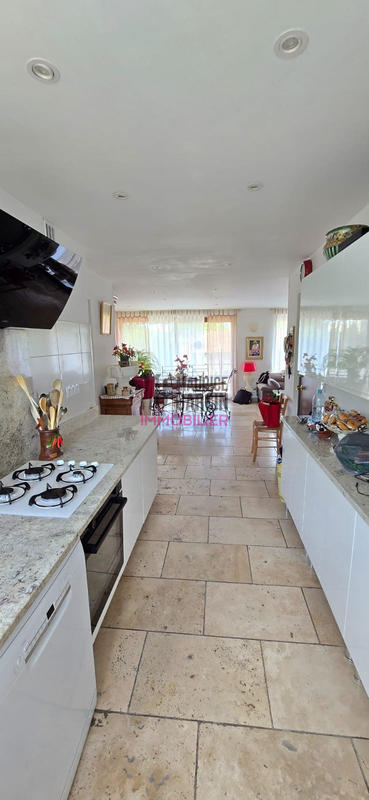 Appartement - 77 m² - 4 pièces