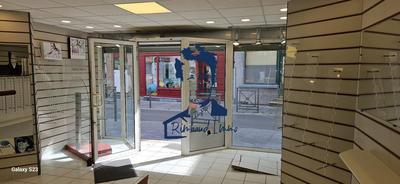 Local d'activités - 102 m²