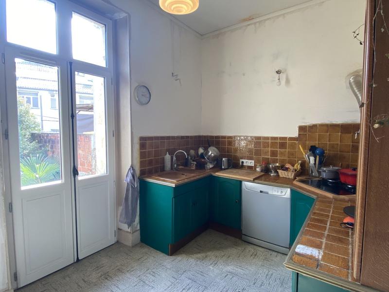 Maison - 210 m² - 8 pièces