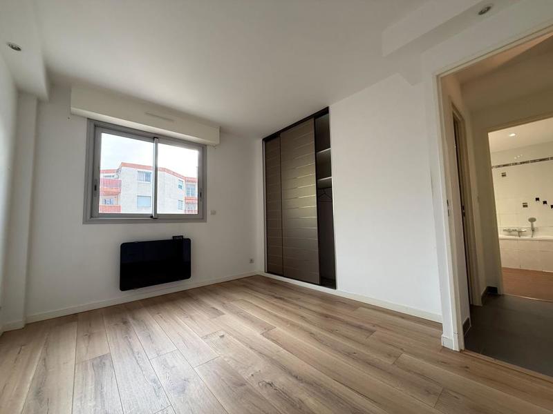 Appartement - 75 m² - 2 pièces