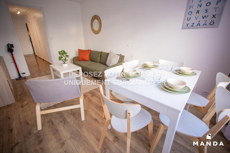 Chambre - 10 m² - 4 pièces