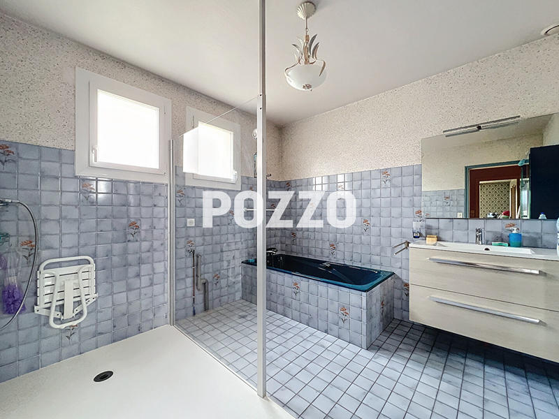 Maison - 160 m² - 7 pièces