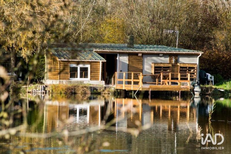 Local commercial - 22 000 m²