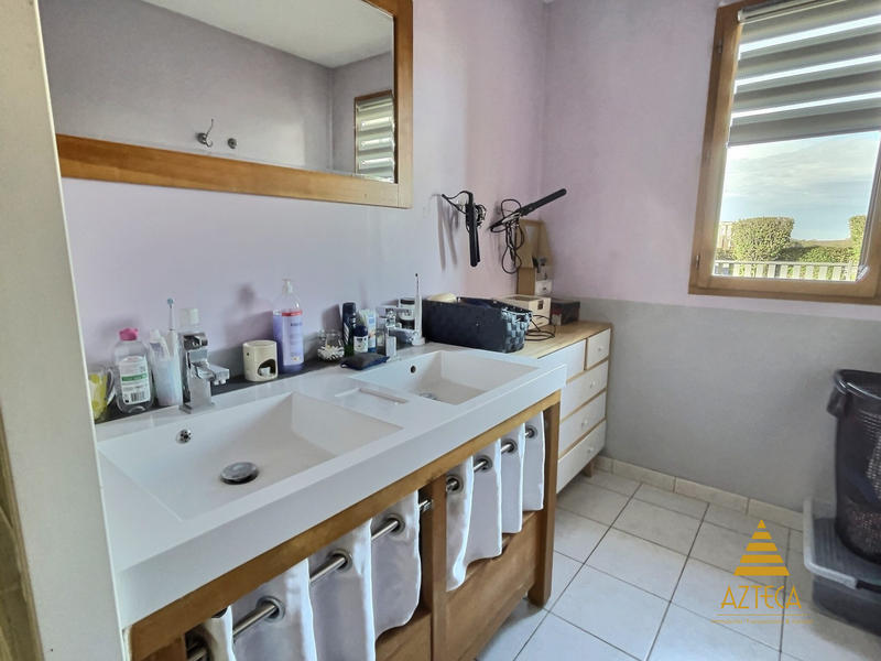 Maison - 140 m² - 7 pièces