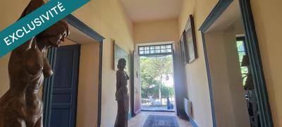 Maison - 385 m² - 13 pièces