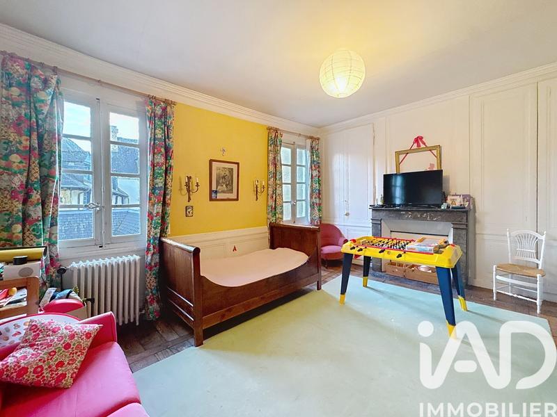 Appartement - 260 m² - 8 pièces