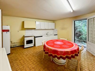 Maison - 140 m² - 6 pièces