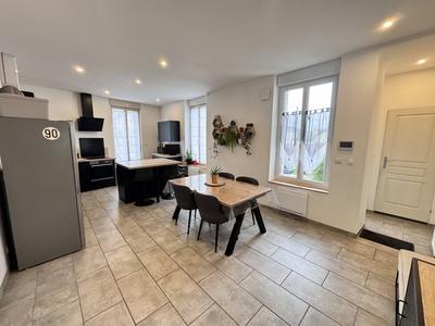 Maison - 109 m² - 6 pièces