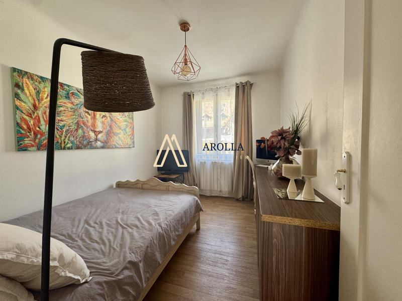 Appartement - 84 m² - 4 pièces