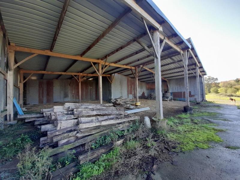 Maison - 261 m² - 9 pièces