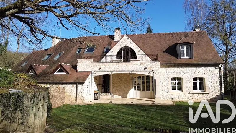 Maison - 253 m² - 8 pièces