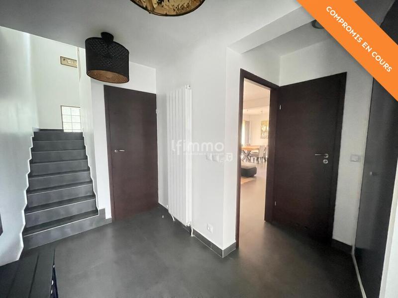 Maison - 102 m² - 5 pièces