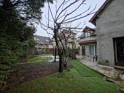 Pavillon - 142 m² - 6 pièces