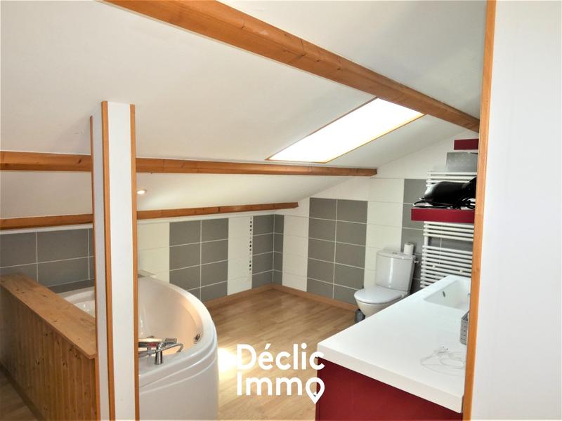 Maison - 140 m² - 8 pièces