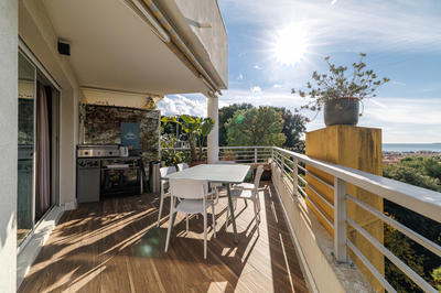 Appartement - 96 m² - 4 pièces