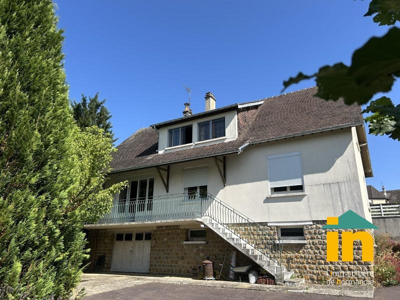 Maison de ville - 130 m² - 6 pièces