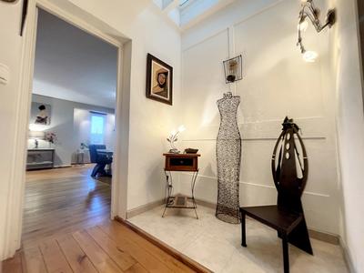 Appartement - 144 m² - 5 pièces